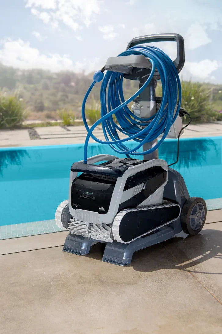 Dolphin Explorer E70